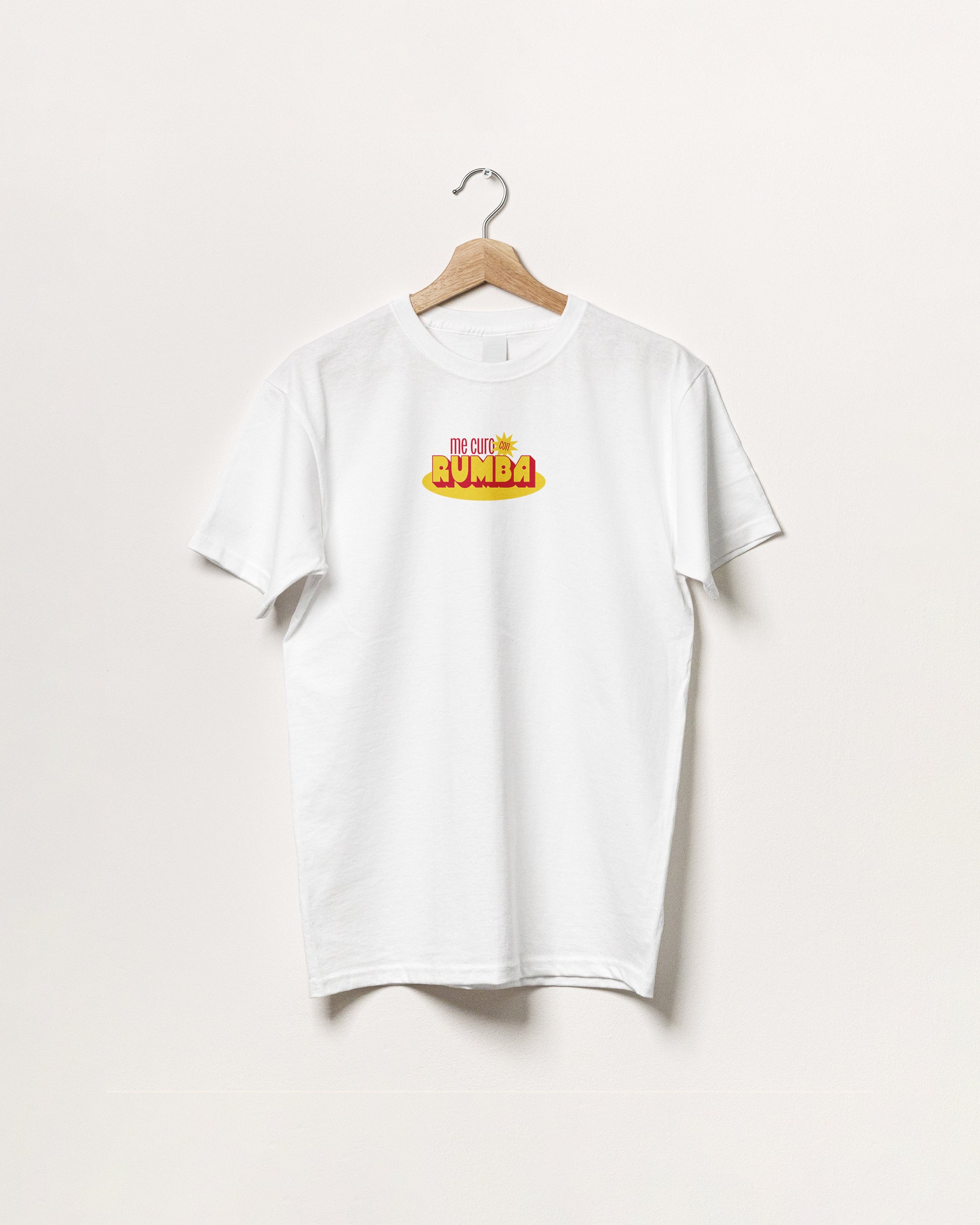 Camiseta "Me curo con rumba"